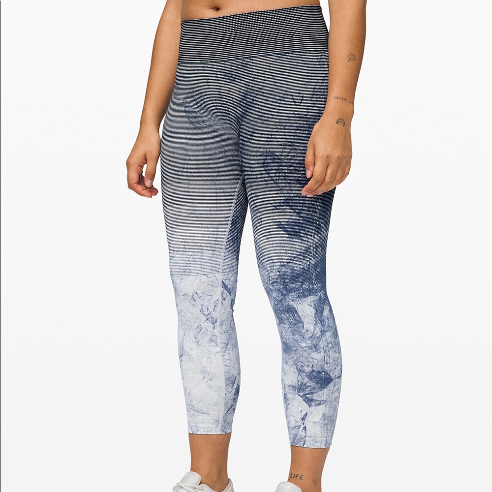 Sz 4 Lululemon “Ebb To Train Tight Wash” Leggings